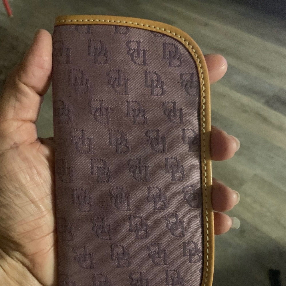 Dooney and Bourke glasses case